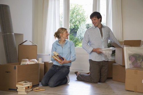 Local removal truck hire service for flats and homes in Shepherds Bush